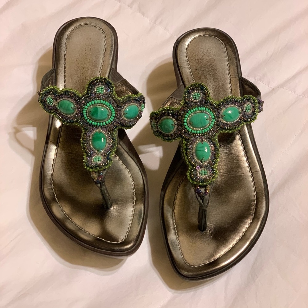 Donald Pliner Turquoise Beaded Sandals Sz 8